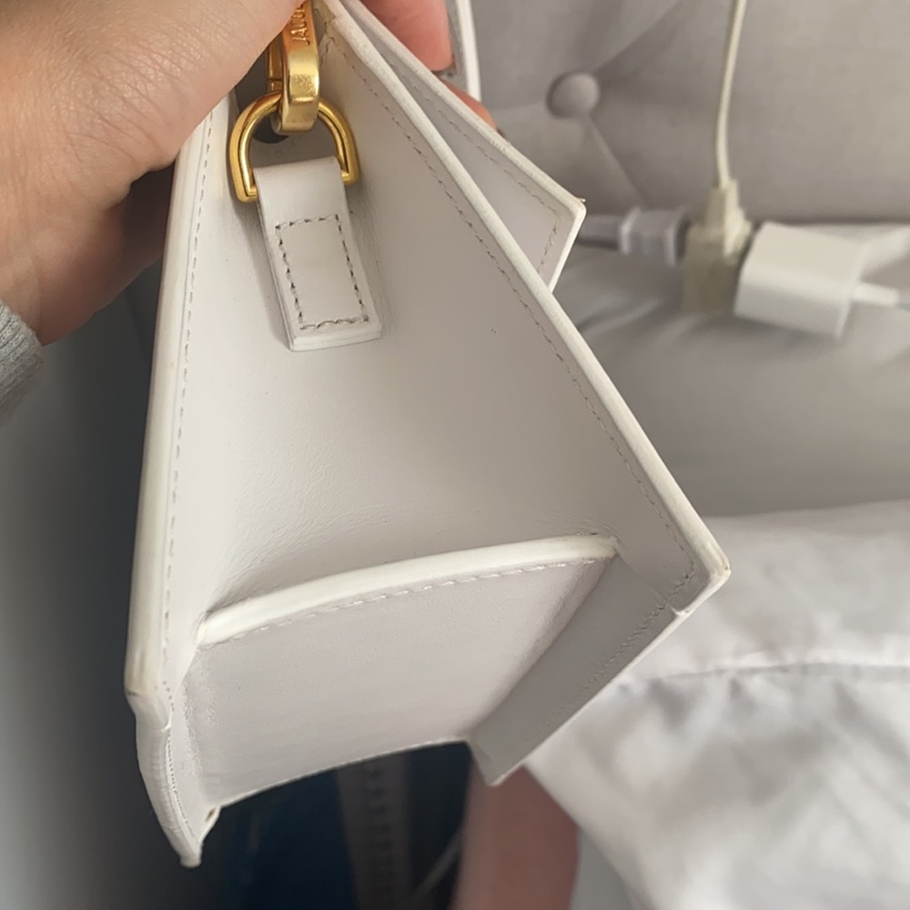 COPY - Like new! Jacquemus white Chiquito moyen Love it but I barely wear it:((… - Picture 7 of 7